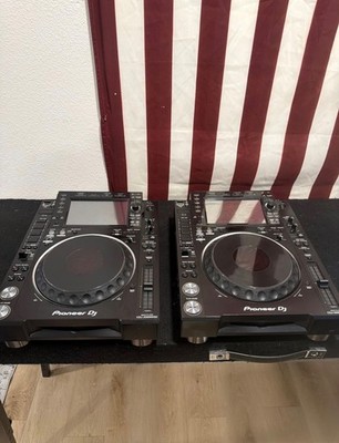 Pioneer CDJ-2000NXS2 Pro DJ USB Pro Turntable Excellent Condition