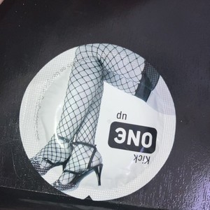 One Condoms Collectible kick one up Classic Select expired 2013 RARE vintage