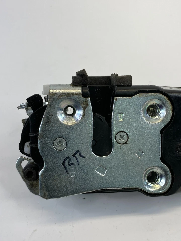 Atuador de trava de porta traseira direita 05-10 Chrysler 300 06-08 Dodge Magnum - Imagem 3 de 4