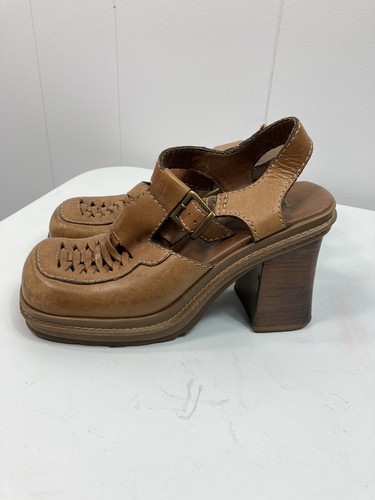 Mary Jane Heels Shoes Size 8.5 Brown 