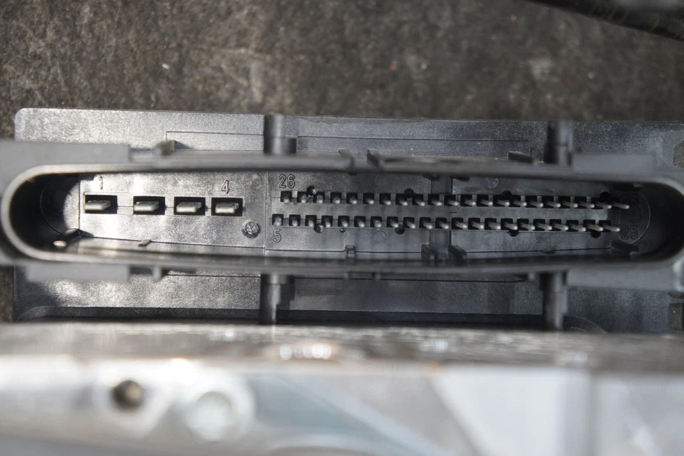 Módulo de bomba ABS de freno antibloqueo 98735595505 OEM Porsche Cayman 987 2006-08 Foto 4 de 4