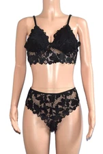 Women's Lace Bra & Panty Set Black Size 2XL