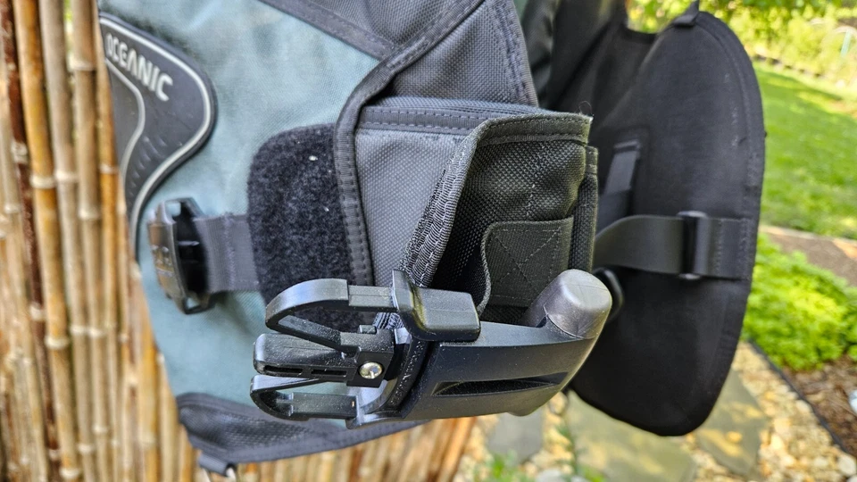 Oceanic Cruz BCD con Bolsillos de Peso Integrados, Mediano, Excelente Estado   Foto 4 de 4