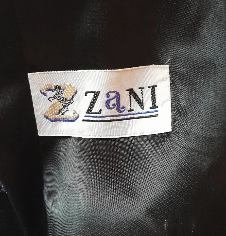 Giacca donna cerimonia/serate.Made In Italy,nero brillante Tg54 morbida, setosa. - Immagine 4 di 4