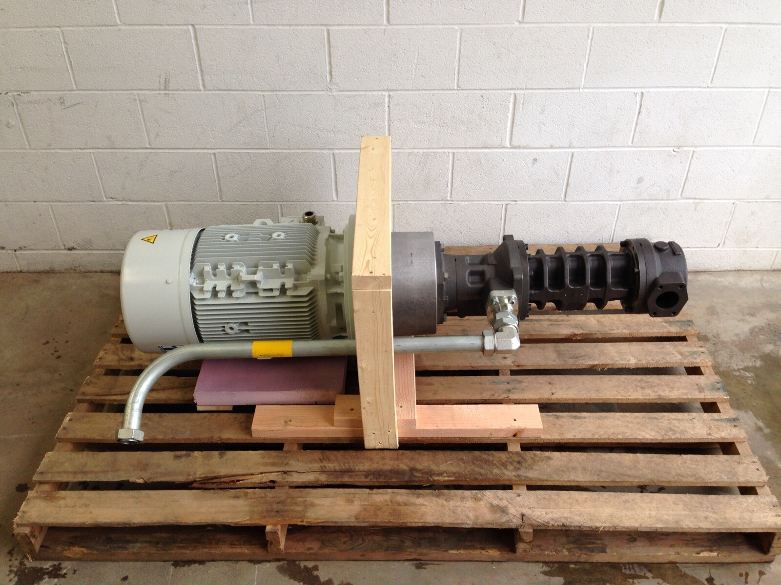 ALLWEILER AG EMTEC-A210R40D8.6 EMTEC SERIES THREE-SCREW HIGH PSI COOLANT PUMP