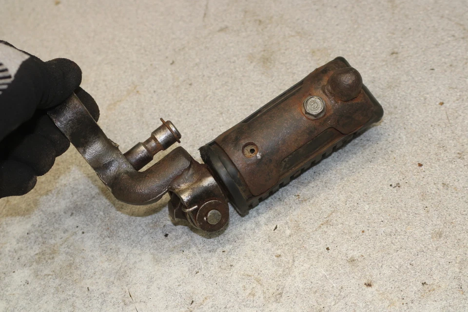 Honda CB400F Super Sport 1975 reposapiés delantero izquierdo clavija paso CB400 F X1-4573.TR Foto 4 de 4