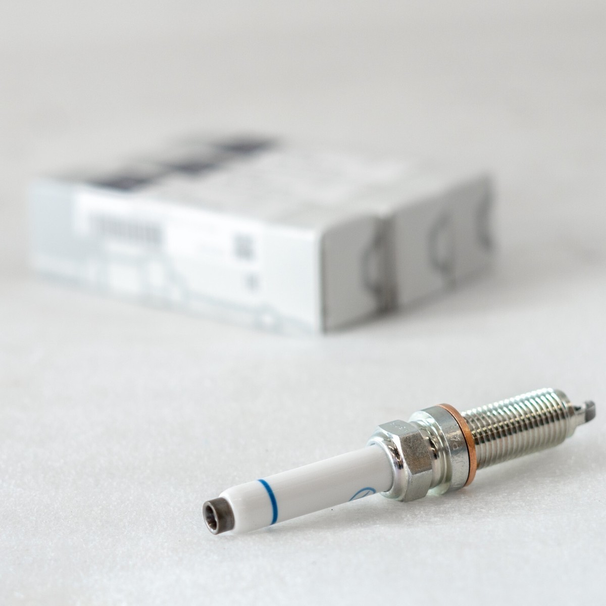 Mercedes-Benz スパークプラグ A0001590500 8個セット Genuine Mercedes-Benz Spark Plug 0001590500 for sale online
