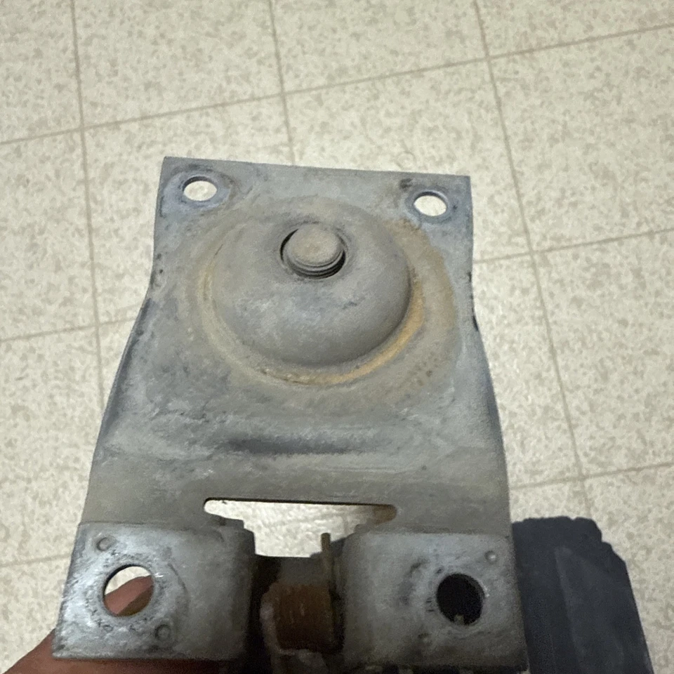 Buick Hood 1953 montaje de pestillo de seguridad especial Roadmaster Super 53  Foto 4 de 4