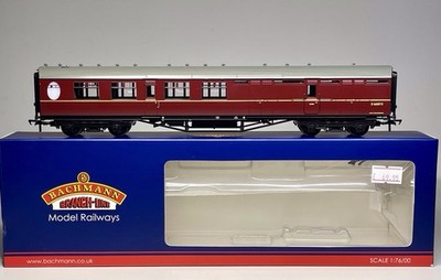 Bachmann 34-462 Thompson Brake Corridor 2nd Coach BR Maroon E16857E OO Gauge VNM