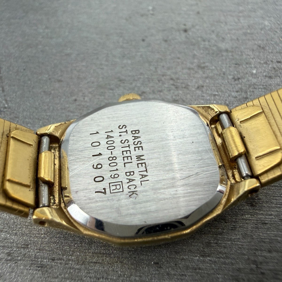 Seiko Watch Women 18mm Champagne Dial Gold Tone 1400-8019 