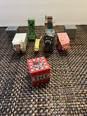 LOT OF MINECRAFT TOYS FIGURES ANIMALS & BLOCKS CHARACTERS MIXED LOT