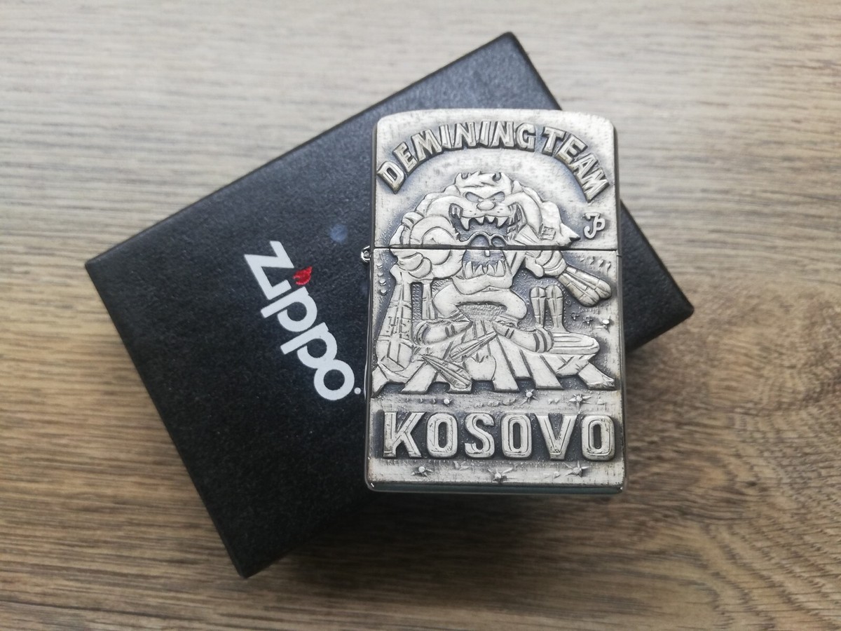 VTG VERY RARE 1999 ZIPPO LIGHTER MILITARY NATO KFOR FORCE DEMINING