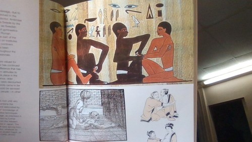 THE BOOK OF MASSAGE-EAST AND WEST TECHNIQUES - Picture 7 of 7