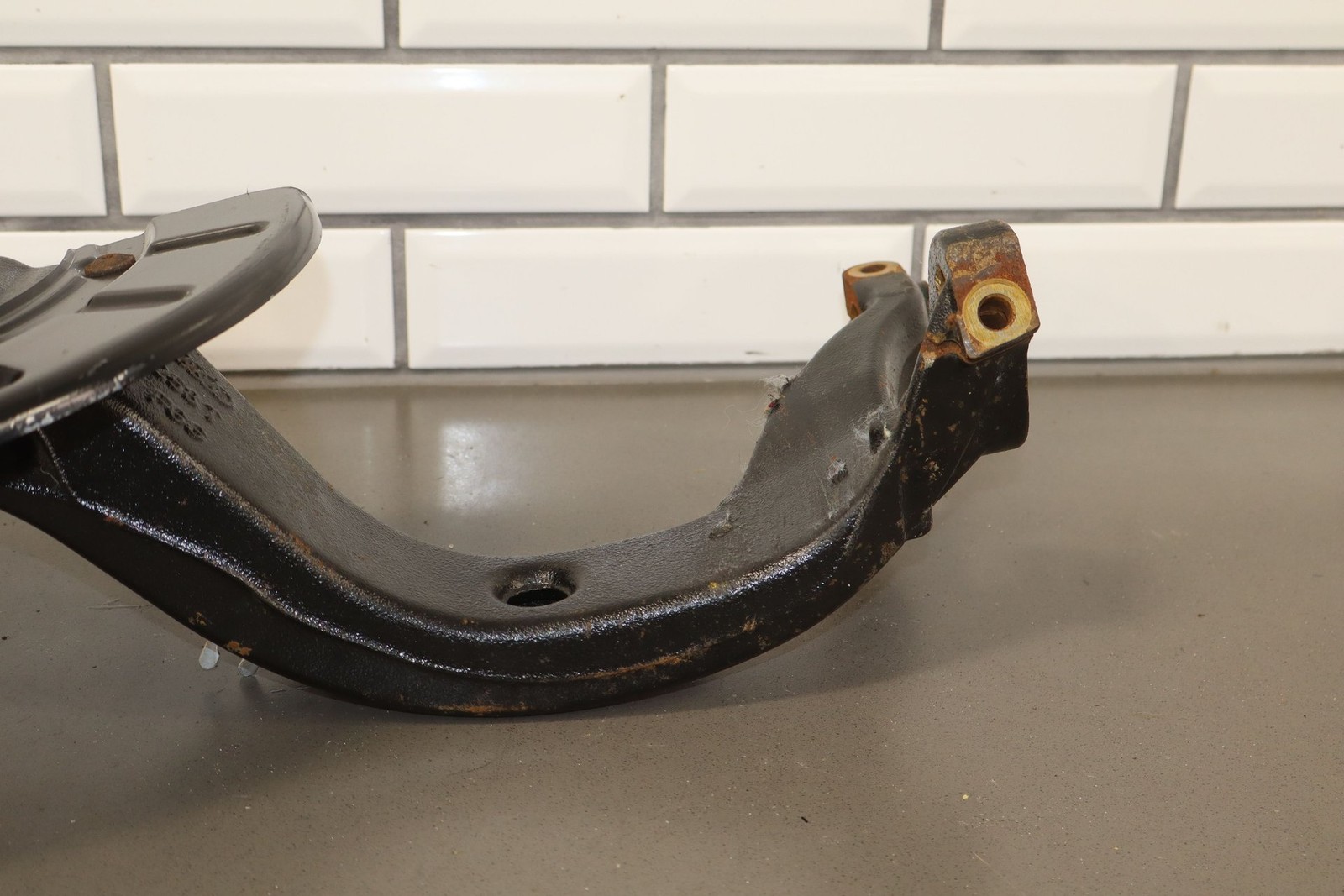 Bentley Continental 2004 Front Right Steering knuckle