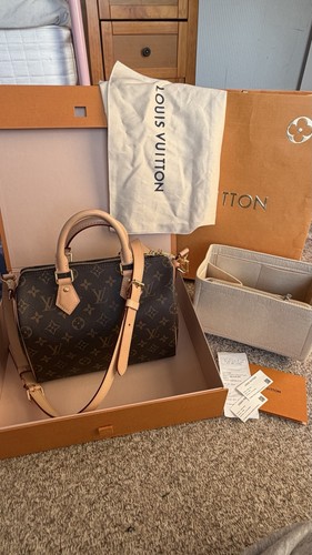 Louis Vuitton Monogram Speedy 25 Bandoulière