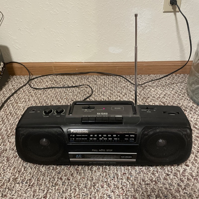 VTG~Panasonic RX-FS410 AM/FM Stereo Radio & Cassette Player~Elec Cord or Battery