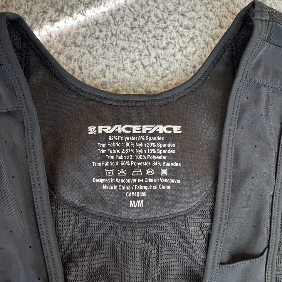 Raceface Jersey Men’s Suit Padded Cycling Mountain Biking Black Size Medium - Image 4 of 4