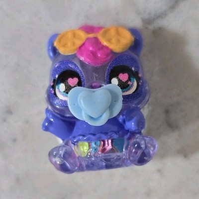 Hatchimals Alive! collectible figurine featuring a translucent base Collectable 