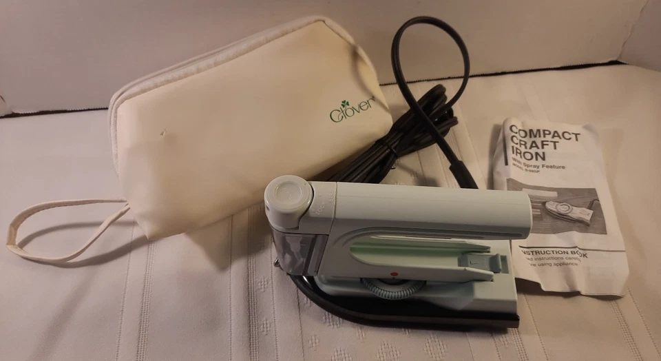 Hierro artesanal compacto Clover B-68SP hierro de viaje plegable con rociador y estuche Foto 3 de 4