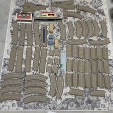 Thomas and Friends Trackmaster Track Lot 70 Pieces Tan 2006 Gullane