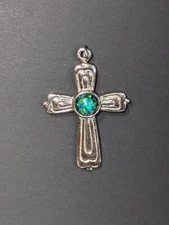 Vintage Wheeler Manufacturing Co Opal Chip Cross Pendant Silver Plated