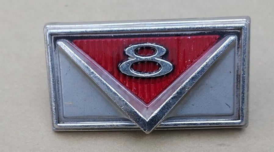 MERCURY COMET GRILLE EMBLEM CYCLONE 1966 67 V8 390 289 427