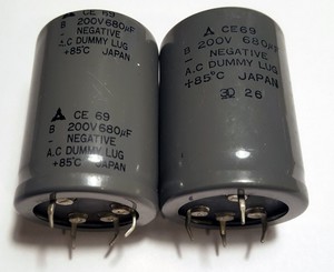 200v 680uf конденсатор