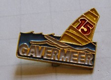 pin's PLANCHE A VOILE GAVERMEER WIND SURF WINDSURF WINDSURFING vintage pin