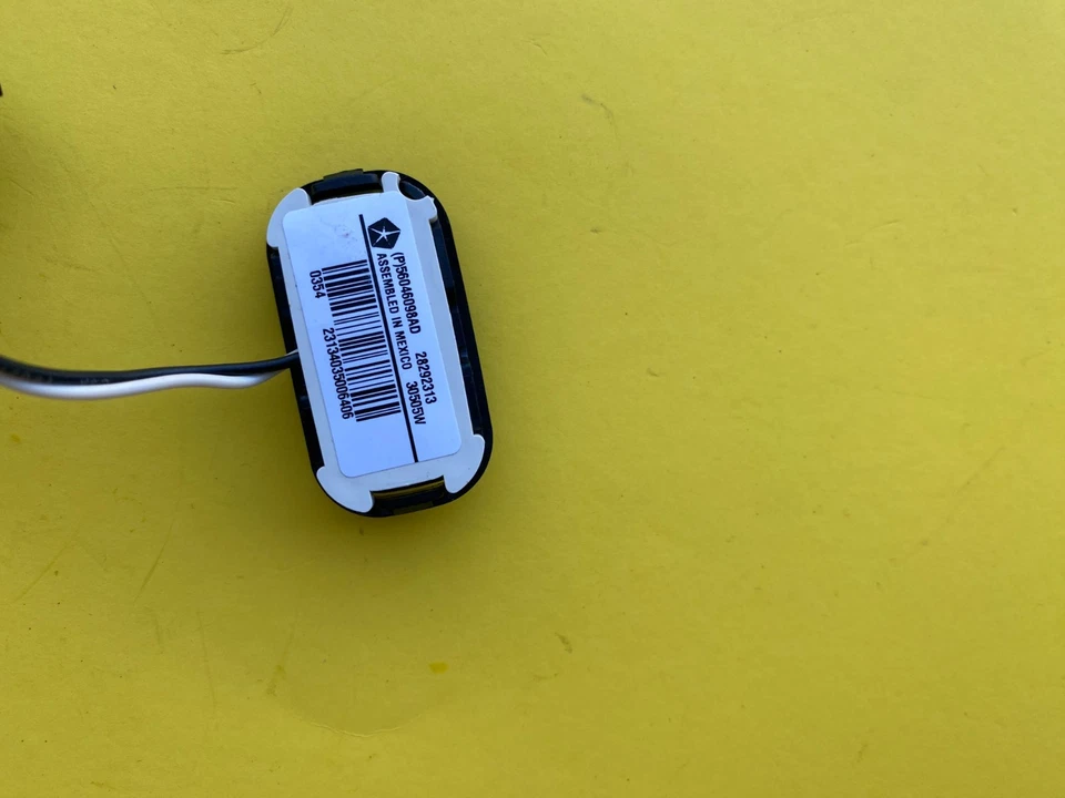 2013-2016 JEEP COMPASS STEERING 轮子收音机控制开关组件 56046098AD — 第 4/4 张图片