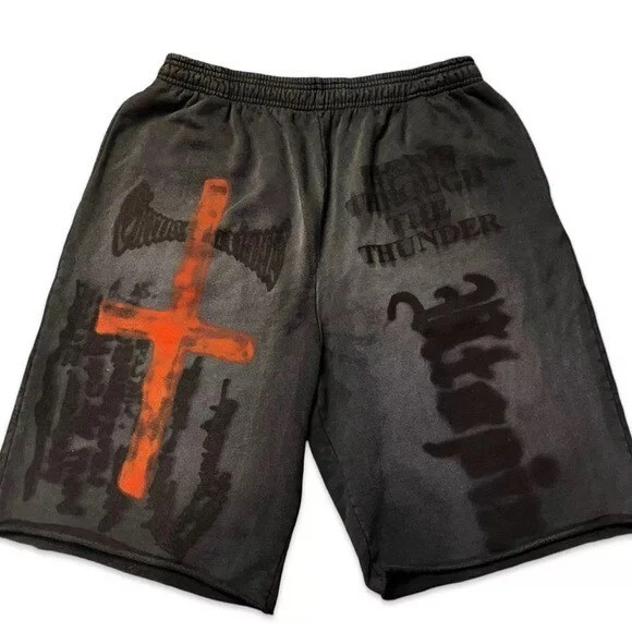 TRAVIS SCOTT UTOPIA TOUR EXCLUSIVE OVERSIZED SHORTS SZ : M/L/XL