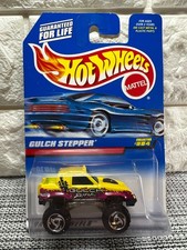Hot Wheels Gulch Stepper Collector #884 Yellow/Purple