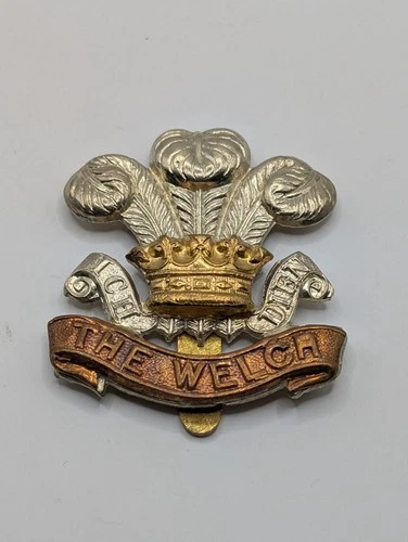 WW1 / WW2 The WELCH Regiment Cap Badge Metal & Brass British Army Military