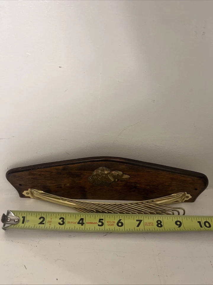 Vintage Hunting Dog Tie or Belt Holder Yellow Lab Brass And Wooden - Image 3 of 3