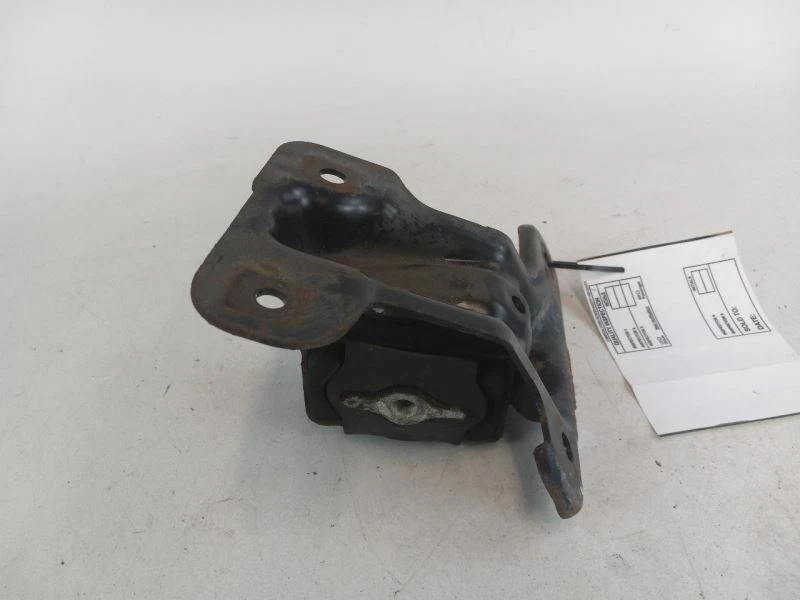 2007 DODGE NITRO КРЕПЛЕНИЕ ДВИГАТЕЛЯ - Изображение 3 из 4