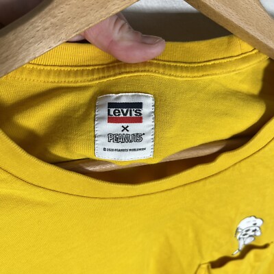 2020 Levi's x Peanuts Snoopy Yellow Pocket T-Shirt Adult XL | eBay