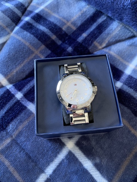 hilfiger 1985 watch