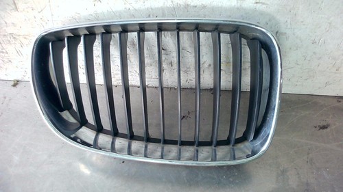 BMW 116d DPF E81,E82,E8 Kühlergrill seitlich R Bj 2009