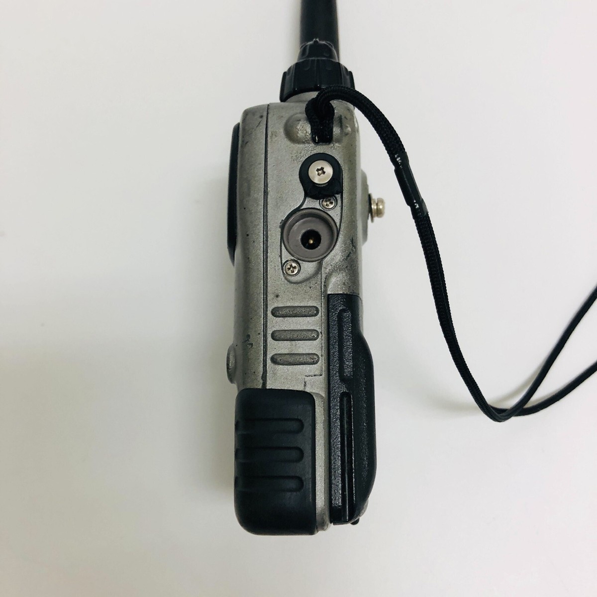 STANDARD VX-7 50,144,430MHz FMトランシーバー YAESU STANDARD VX-7 50/144/430MHz Triple Band Heavy Duty