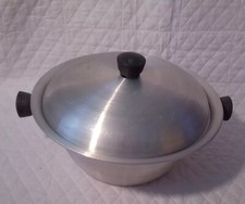Vintage Mirro Aluminum 3 Piece Bun Warmer / Server / Made in USA / 3523 M