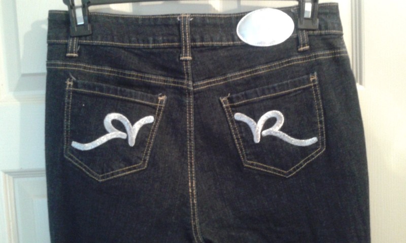 Rocawear Stretch Jeans  ~ Juniors/Misses ~ Size 14             (CT002K)