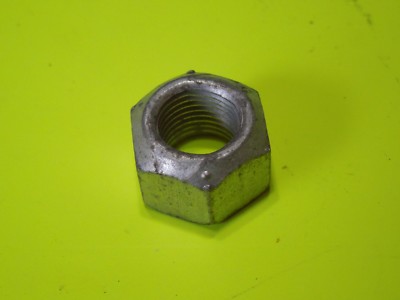 1 NOS OEM Harley Davidson 1/2
