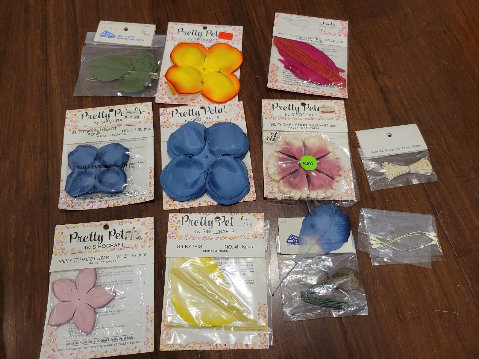 Vintage Crafts Pretty Petals Silk Flower Making Supplies Silky Rose NOS