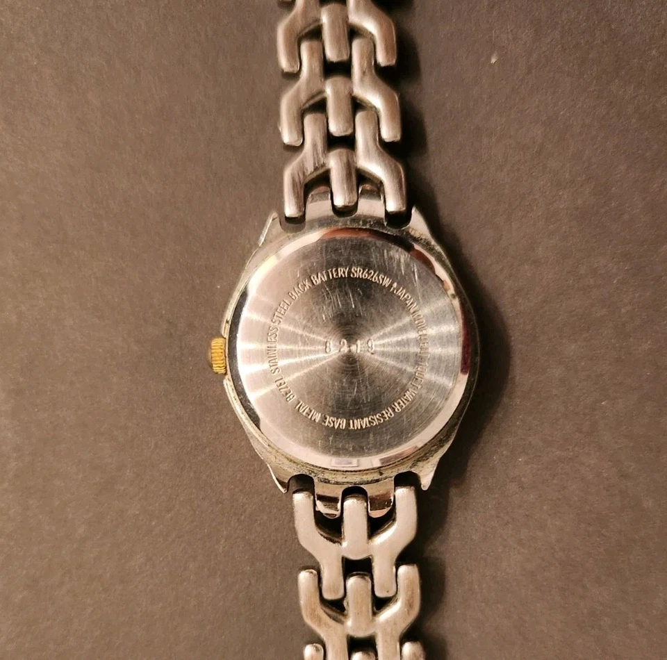 Reloj de cuarzo vintage marca GV2 Foto 3 de 3