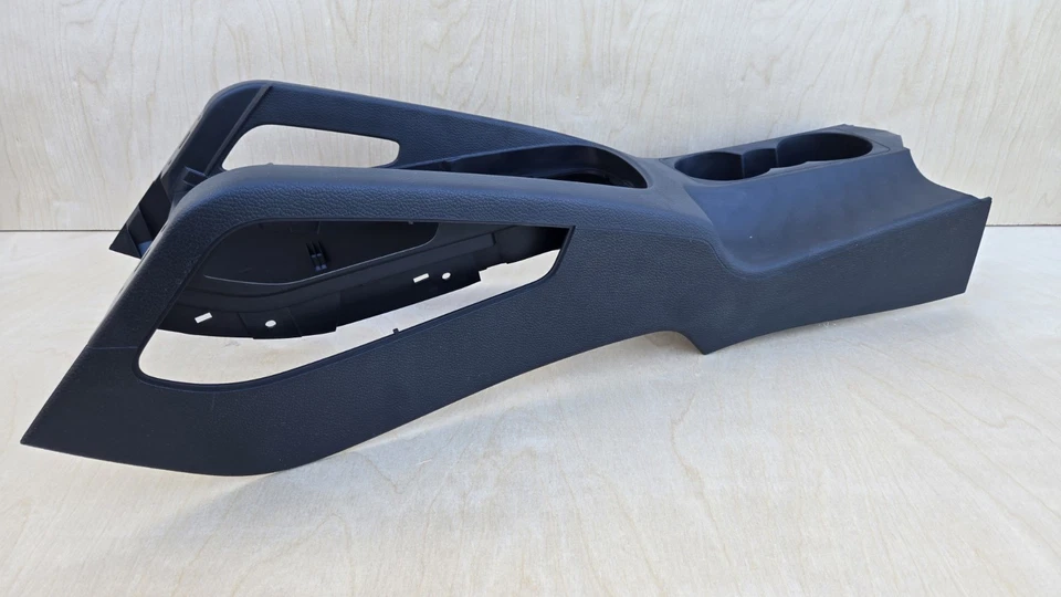 Nueva consola central/consola de cambio genuina OEM VW para MK5 Jetta Foto 2 de 4