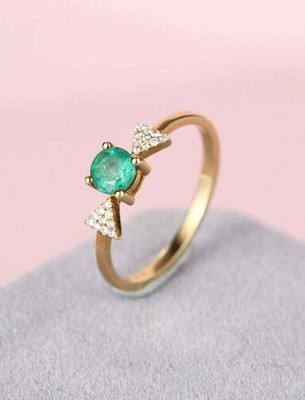 1.20Ct Round Cut Simulated Green Emerald Engagement Ring 14K Yellow Gold Plated