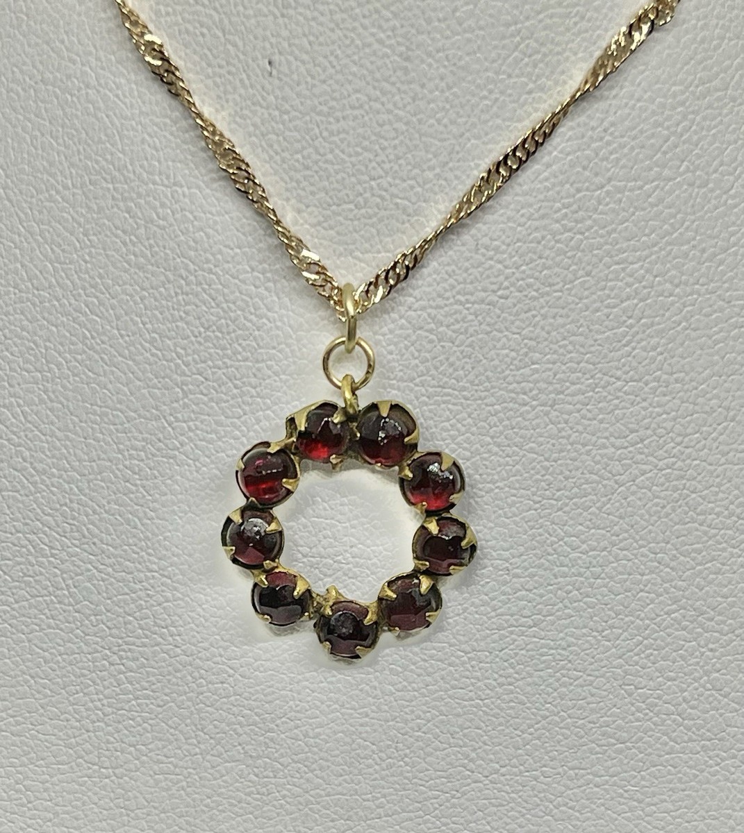 Antique Art Deco Dainty Bohemian Garnet Rose Cut Stones Circle
