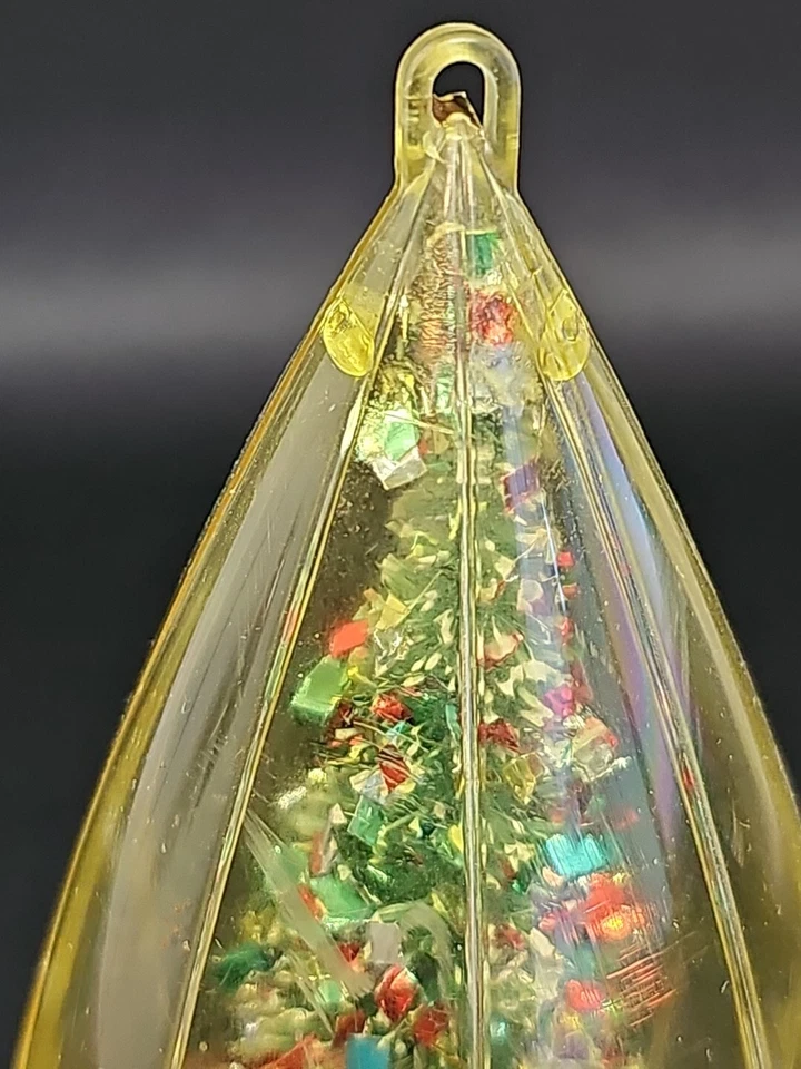 Jewelbrite Adorno de Navidad Oro Lágrima Botella Cepillo Árbol Diorama Foto 3 de 4