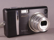 Fujifilm FinePix F455 Zoom 5.2MP Digital Camera   004 