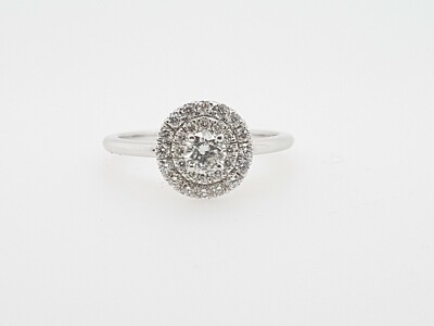 Ladies Diamond Ring 9ct White Gold Diamond Cluster Ring NEW RRP $2200