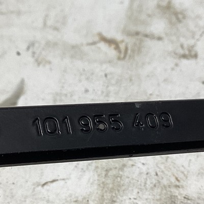 Volkswagen Golf Jetta GLI Left Driver Side Wiper Arm *101955409  